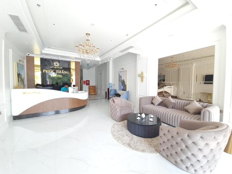 Lobby or reception, concierge