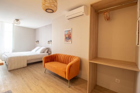 LE COURSARLON Apartment hotel in Bourges