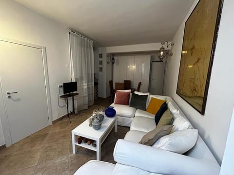 Rose Apartment in Tuscany