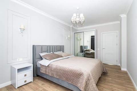 Bed, Photo of the whole room, Bedroom, wardrobe