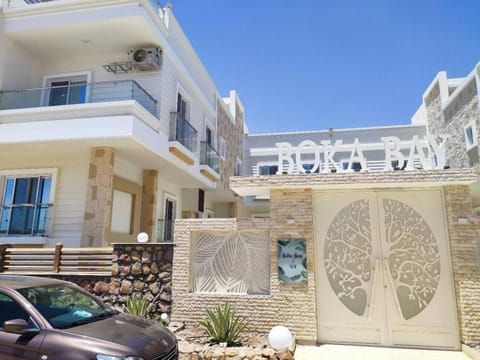 Property building, Facade/entrance