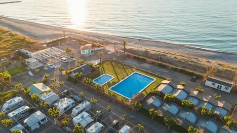 Swimming pool, Sunrise