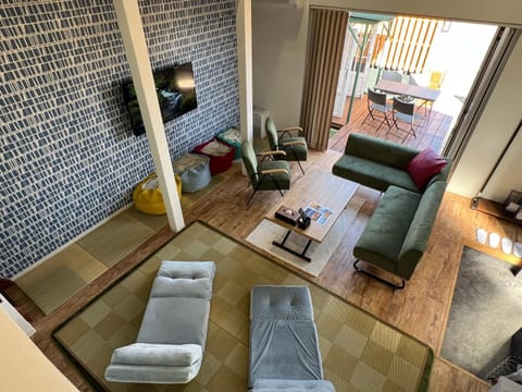 Living room, Entertainment