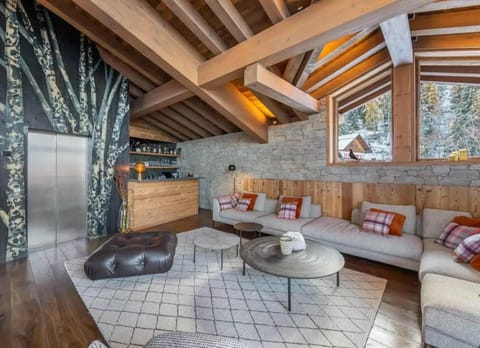 Chalet Le Moulin, Courchevel Le Praz, 6 chambres, Ski in, Ski out Chalet in Saint-Bon-Tarentaise