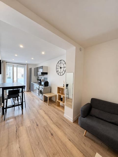 Kitchen or kitchenette, Living room, Dining area