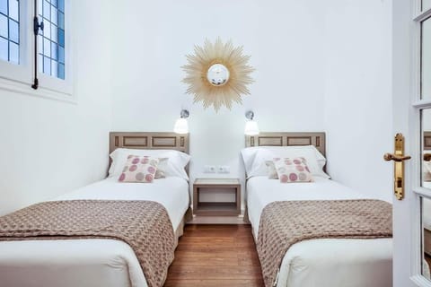 The Collection Barcelona - Casa Batlló - Luxury Historic 4BD 4BTH for 9 guests Apartment in Barcelona