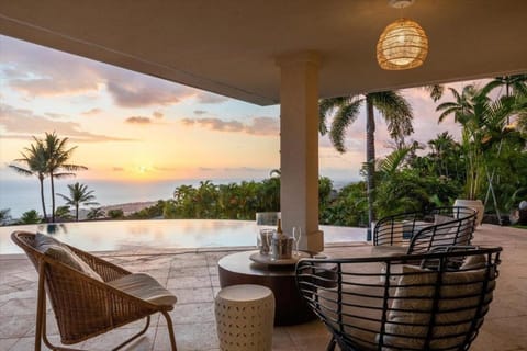 Puuwai Alii Estate House in Holualoa