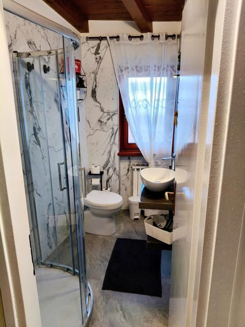 Appartamento con vista Lago Casa Gaspar Apartment in Brenzone sul Garda