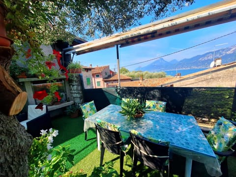 Appartamento con vista Lago Casa Gaspar Apartment in Brenzone sul Garda