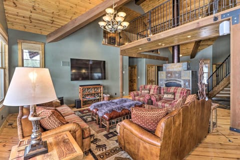 Beautiful Eureka Cabin Rental on Golf Resort! Cabin in Idaho