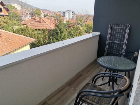 Nikolici - Free Parking Apartment in Serbia