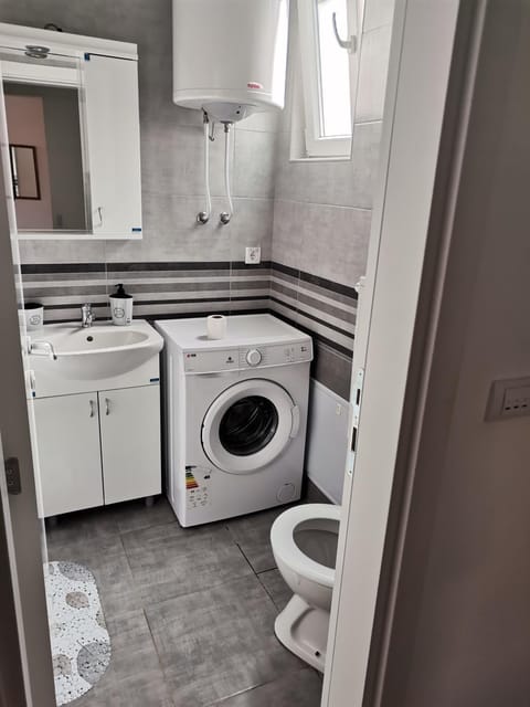 Nikolici - Free Parking Apartment in Serbia