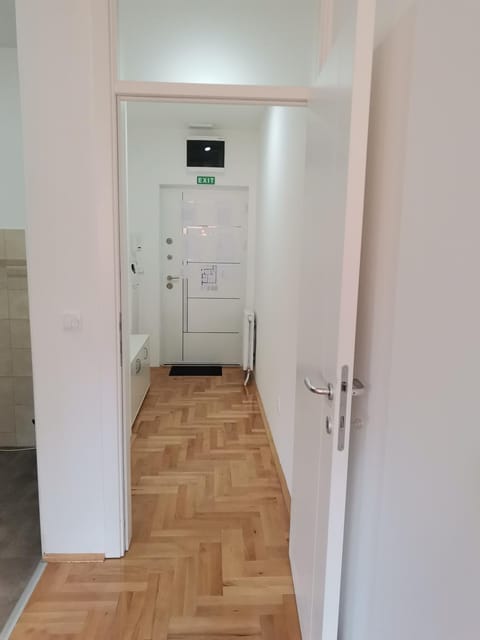 Nikolici - Free Parking Apartment in Serbia