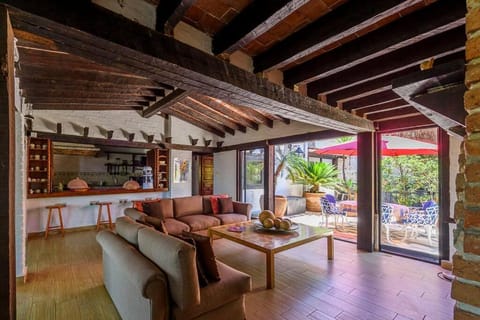 Agradable Cuarto de Hostal sobre el Centro, Valle Apartment in Valle de Bravo