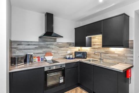 Kitchen or kitchenette, minibar, pet friendly, stove