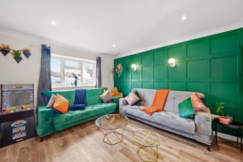 Living room, Seating area