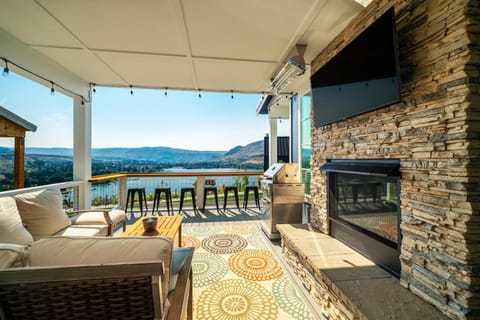 Here Comes the Sun #123 House in Chelan (In Town)