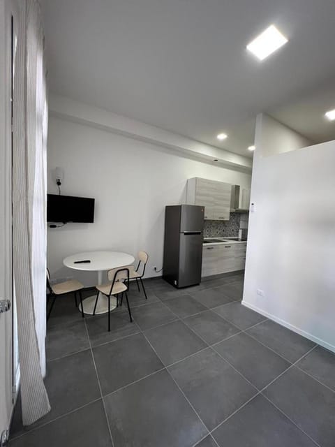 TV and multimedia, Kitchen or kitchenette, Dining area, minibar