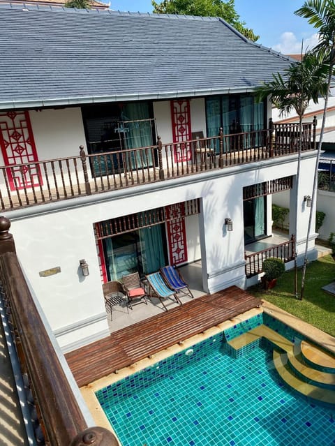 Property building, Swimming pool