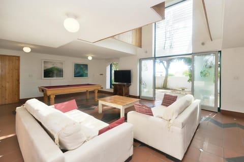 The Weaver Relaxed Coastal Living in Arniston House in Western Cape