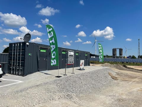 Property building, Day