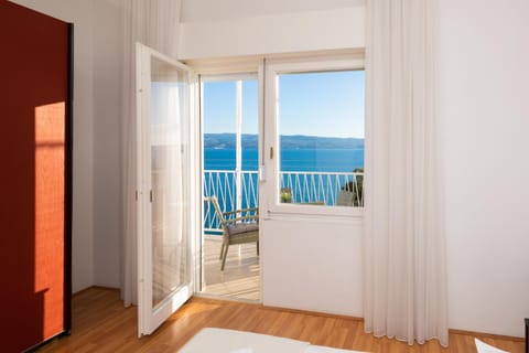Bed, Natural landscape, Sea view