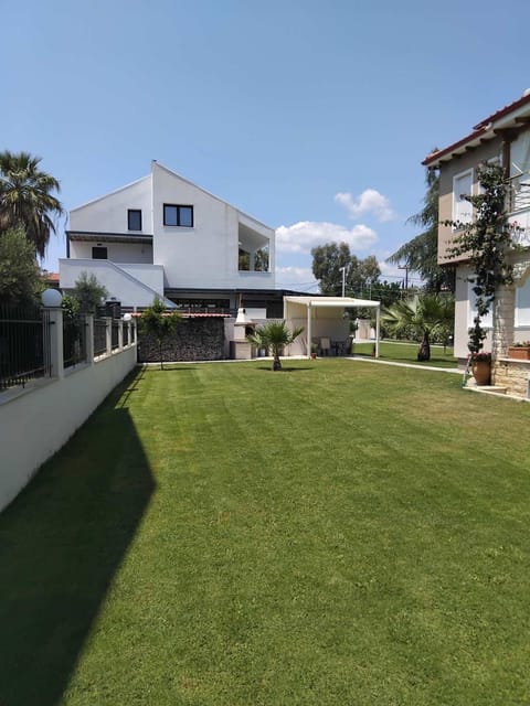 Inner courtyard view