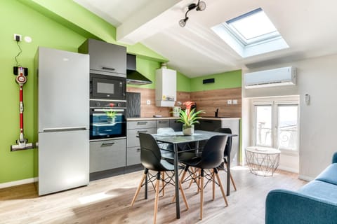 Living room, kitchen