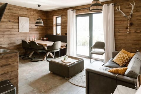 Living room, Dining area, kitchen