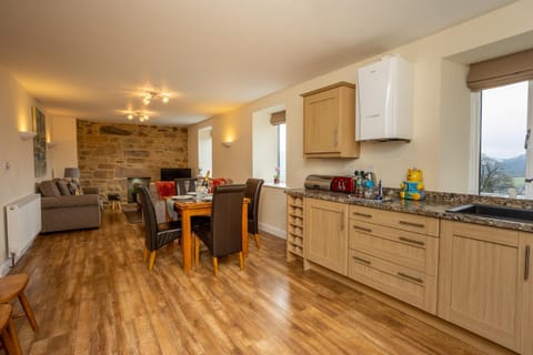 Skylark View, Most Stunning Views over Matlock. Apartment in Matlock