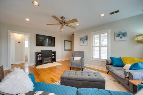 Pet-Friendly Texas Retreat with Deck and Gas Grill! House in Llano