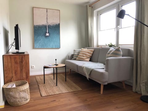 TV and multimedia, Living room, Photo of the whole room, Seating area