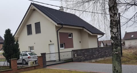 Property building, Street view