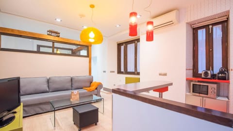 Kitchen or kitchenette, Living room, Dining area, air conditioner