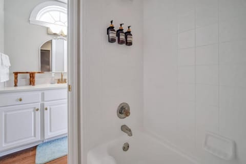 Freedom's Flight - The Post Lofts Apartment in Statesboro