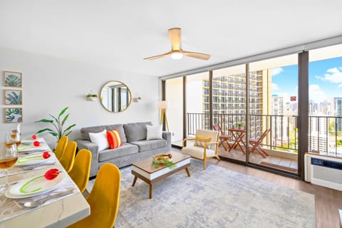Balcony/Terrace, Living room, Photo of the whole room, Dining area, fireplace