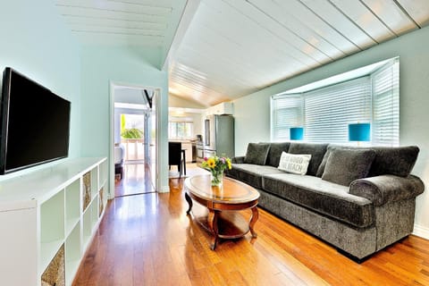 OB Pier 3 House in Ocean Beach