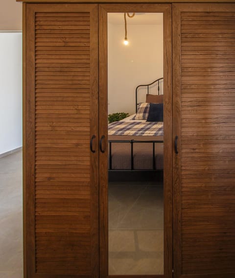 Bed, wardrobe