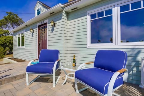 Village Life House in La Jolla