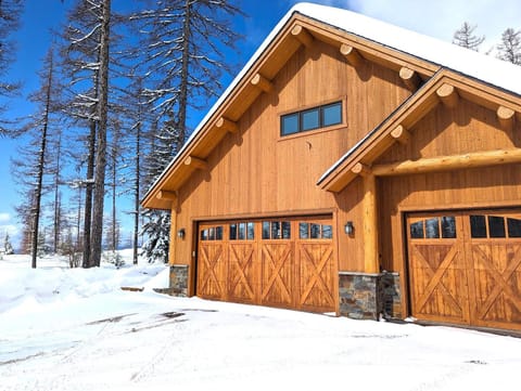 Eagles Nest at Elk Highlands House in Whitefish