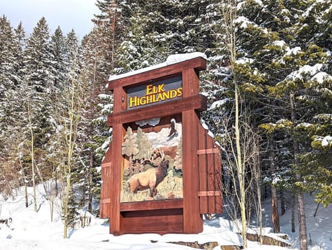 Eagles Nest at Elk Highlands House in Whitefish