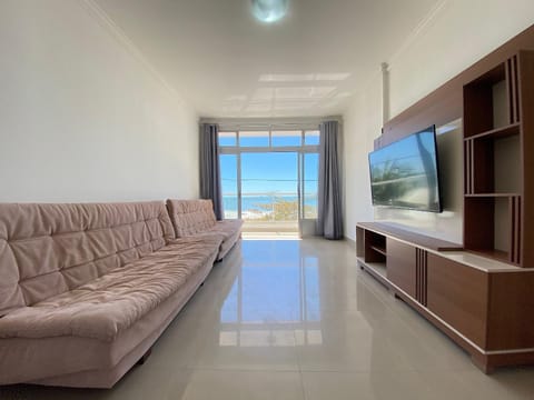 Communal lounge/ TV room, Facade/entrance