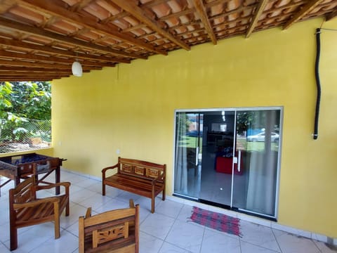 Casa do Deca Toledo - 500 metros do Centro Histórico Campground/ 
RV Resort in Paraty