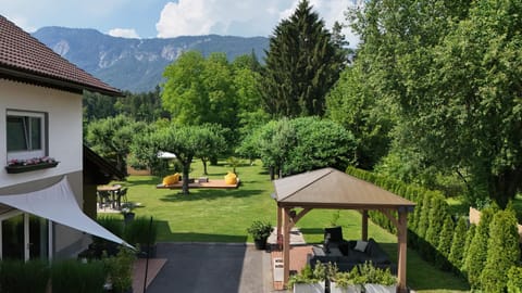 Property building, Day, Natural landscape, Garden, Garden view, Mountain view, sunbed
