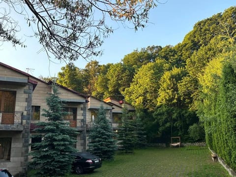 Property building, Spring, Day, Parking