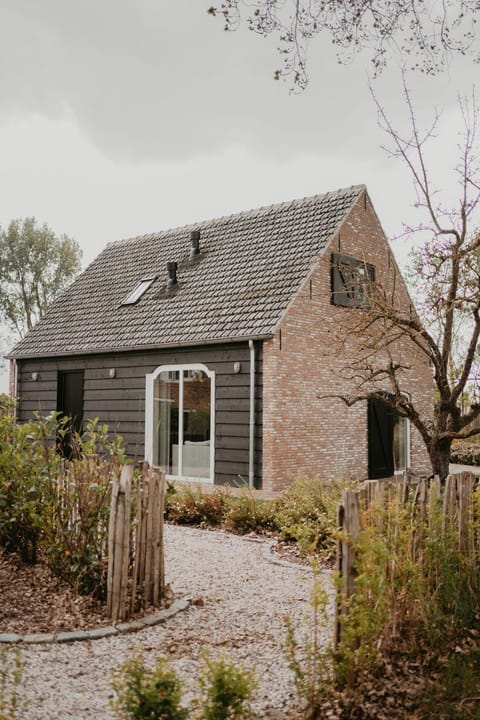 NIEUW Landelijk vakantiehuis aan zee House in Oostkapelle