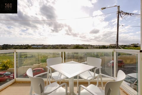Stunning 3BR w/Country View Apartment in M'Scalak by 360 Estates Apartment in Marsaskala