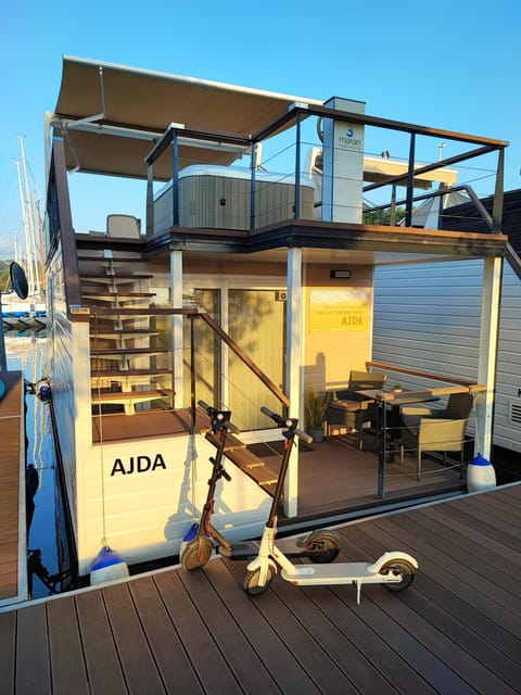 Property building, Day