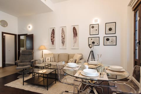 TV and multimedia, Living room, Dining area