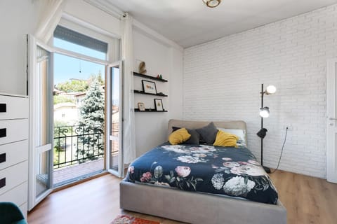 Property building, Living room, Bedroom